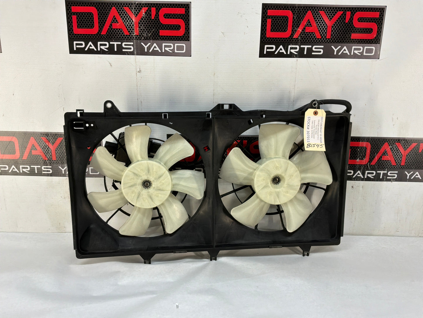 2017 Chevrolet SS Sedan Dual Electric Radiator Coolant Cooling Fans OEM