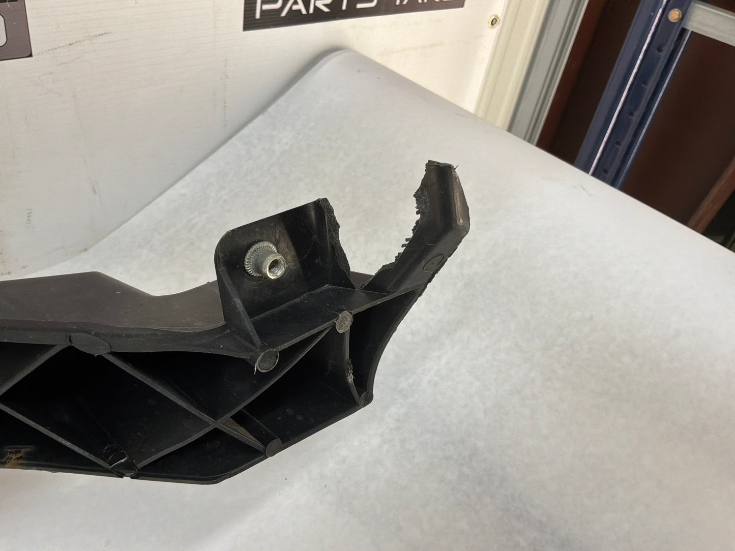 2008 Pontiac G8 GT Radiator Core Support Bracket OEM