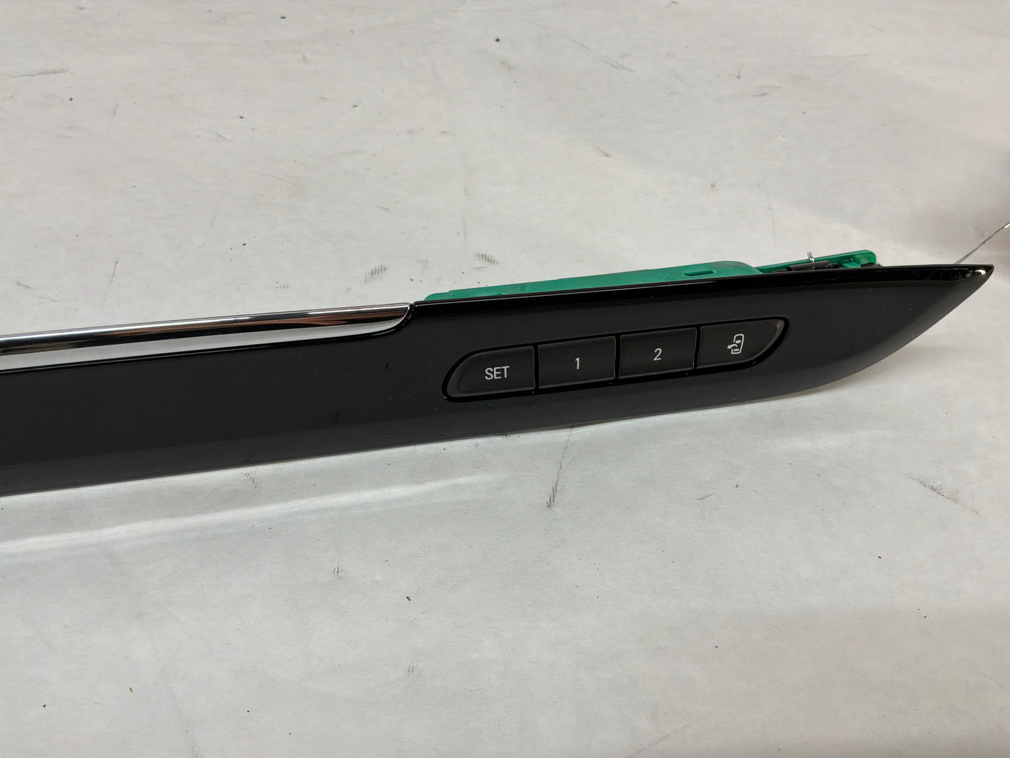 2014 Chevy SS Sedan LH Driver Front Interior Door Panel Trim Applique w/ Control OEM
