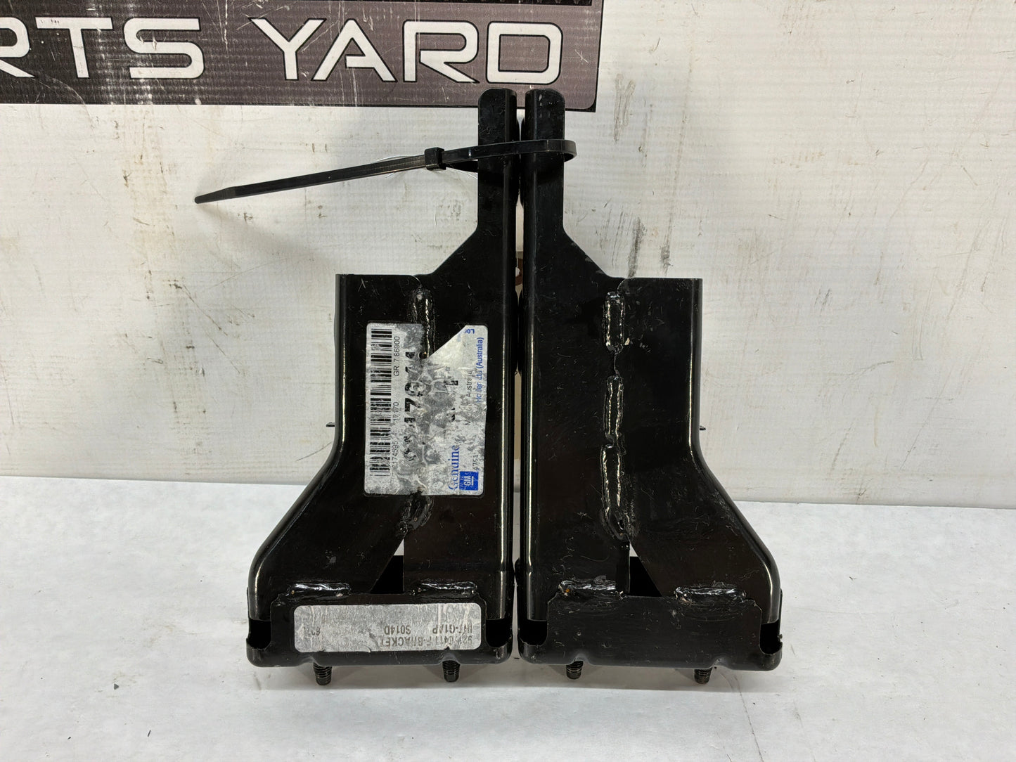 2012 Chevy Caprice PPV Rear Impact Bar Mounting Brackets Sleeves OEM - Day's Parts Yard