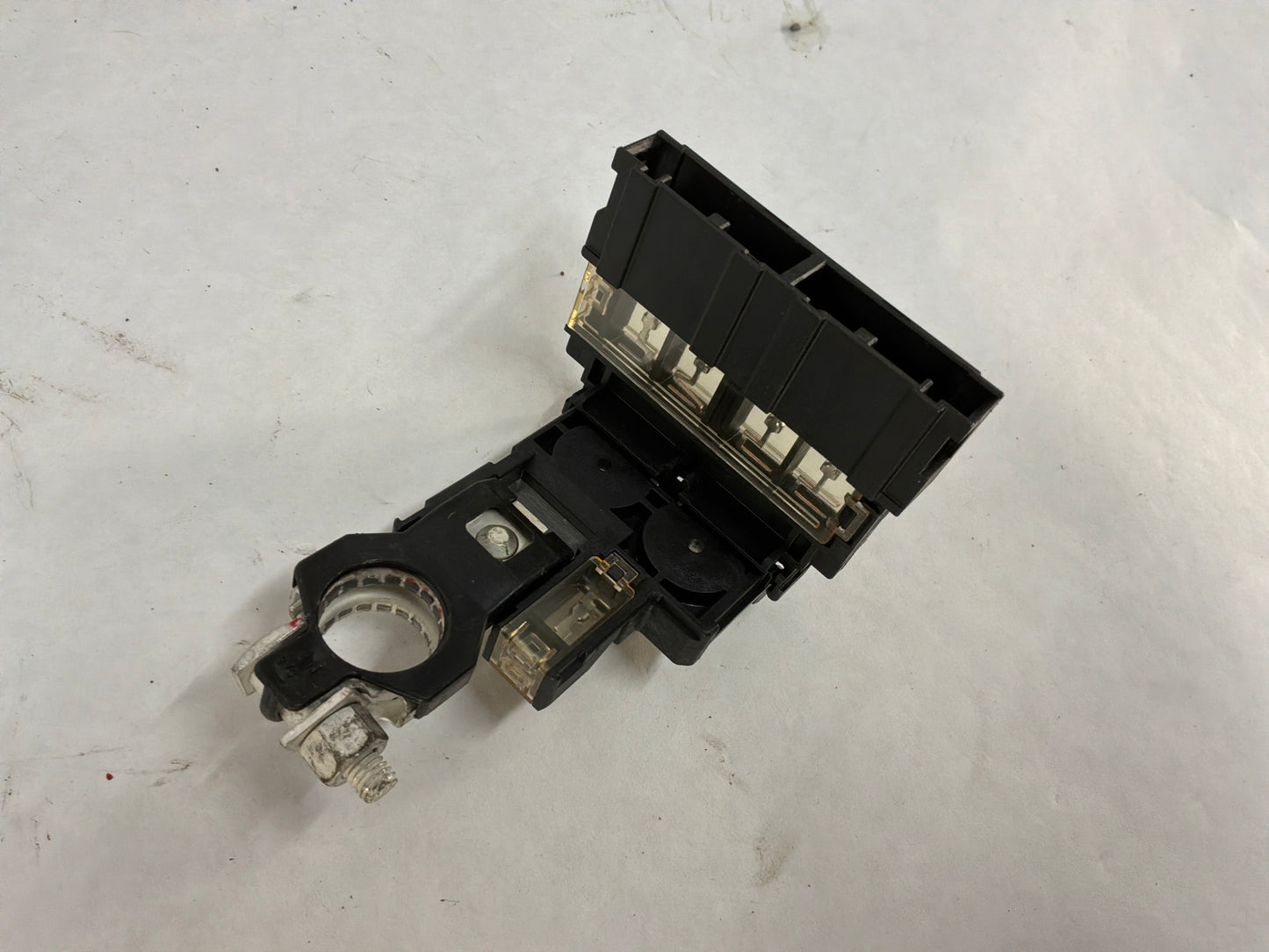 2014 Chevy Caprice PPV Positive Battery Terminal Fuse Relay OEM