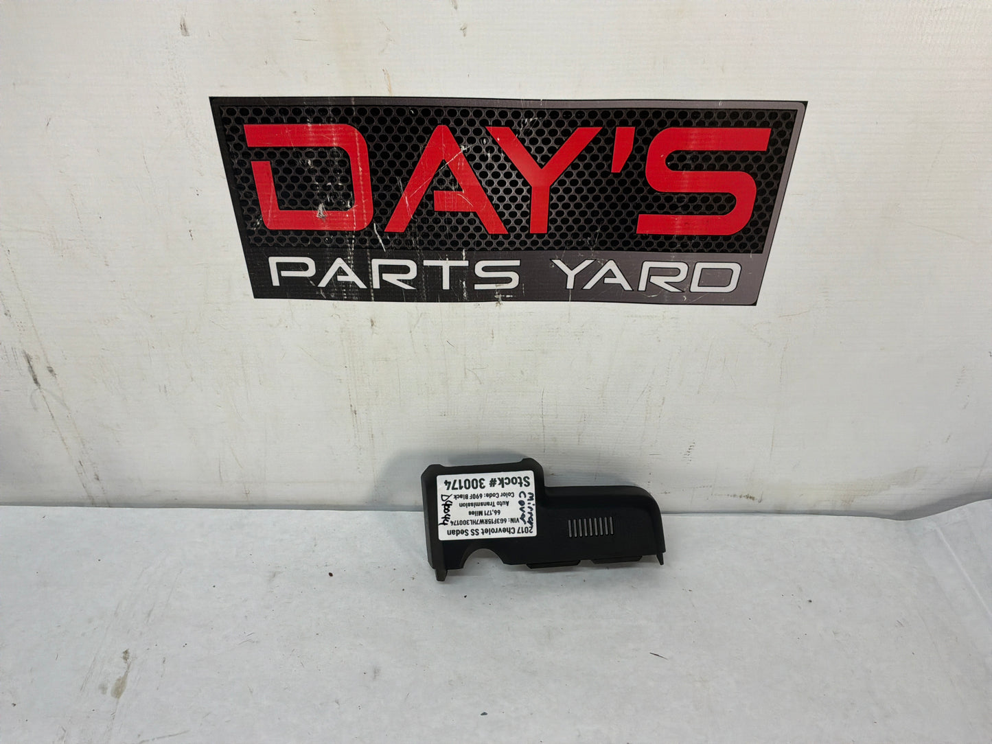 2017 Chevy SS Sedan Rearview Mirror Camera Cover Bezel Trim Molding OEM