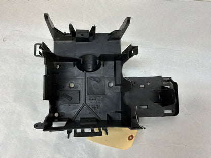 2002 Cadillac Escalade EXT Engine Wiring Harness Fuse Box Bracket OEM