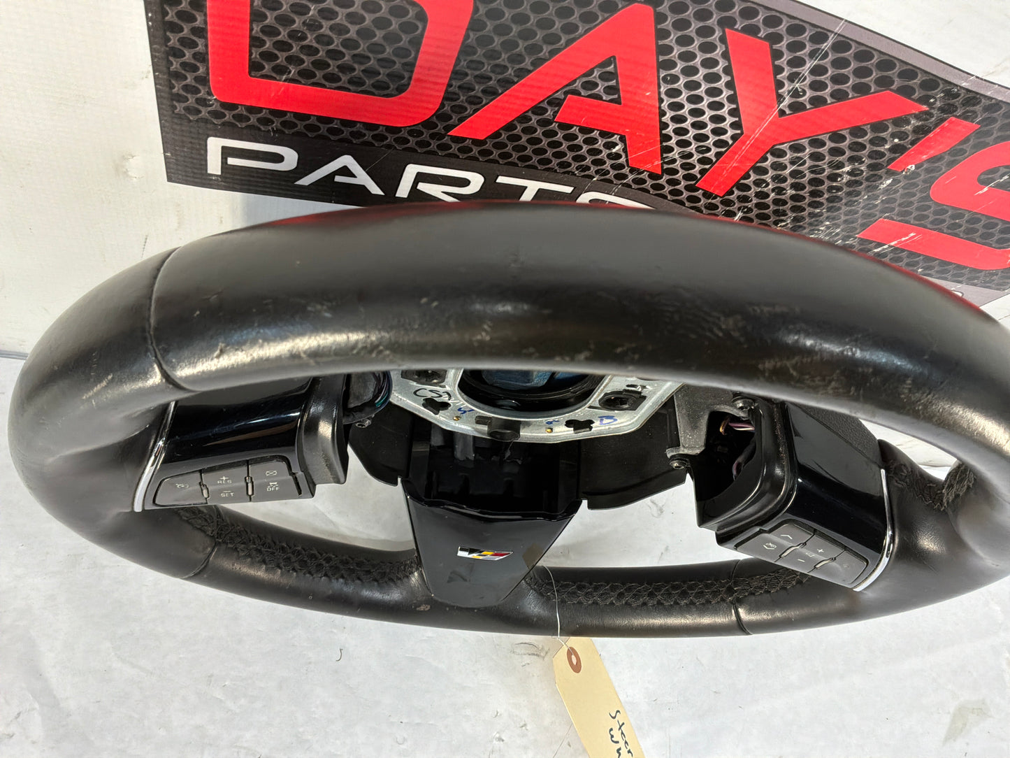 Steering wheel - Day's Parts Yard