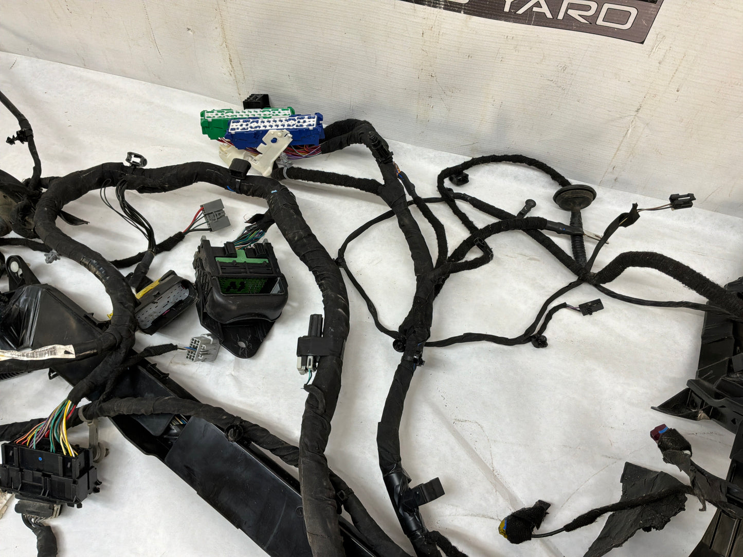 Body harness - Day's Parts Yard