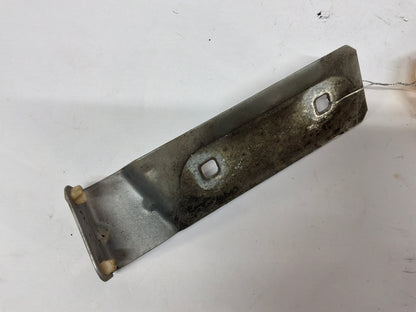 2006 Pontiac GTO LH Driver Fender Side Skirt Rocker Molding Support Bracket OEM