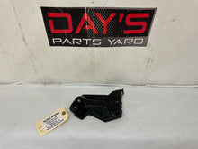 2015 Chevrolet SS Sedan LH Driver Fender Fascia Bumper Bracket Guide OEM