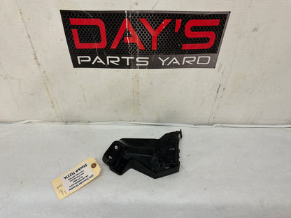 2015 Chevrolet SS Sedan LH Driver Fender Fascia Bumper Bracket Guide OEM