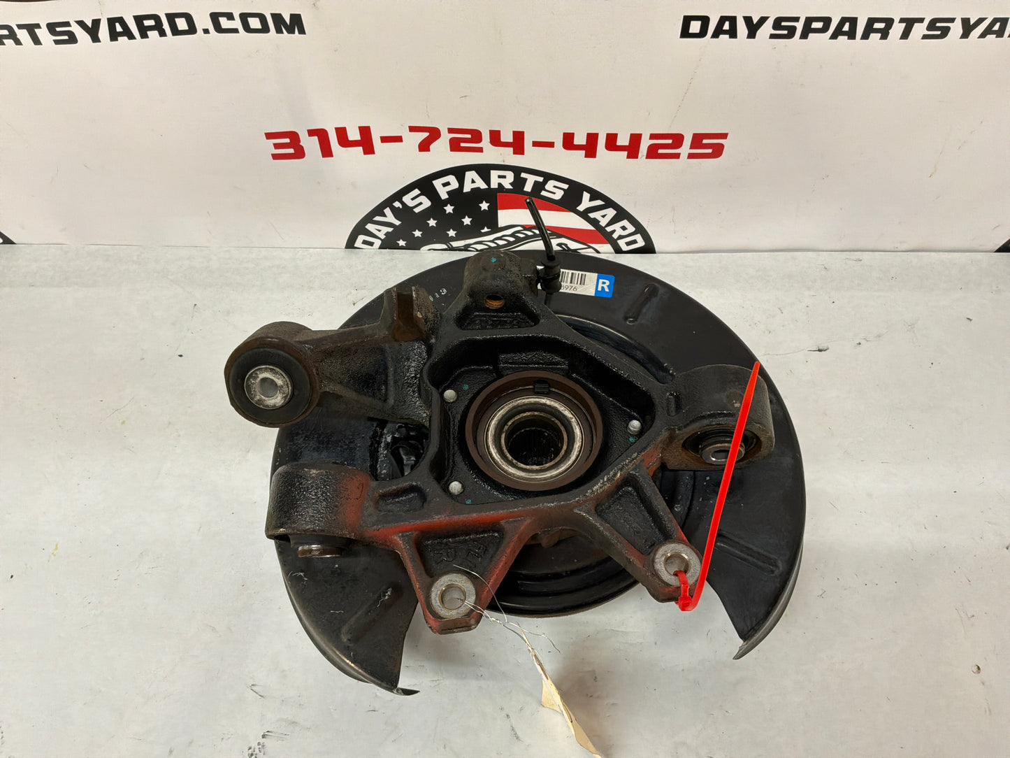 2014 Chevy SS Sedan RH Passenger Rear Suspension Spindle Hub Knuckle Wheel Bearing OEM