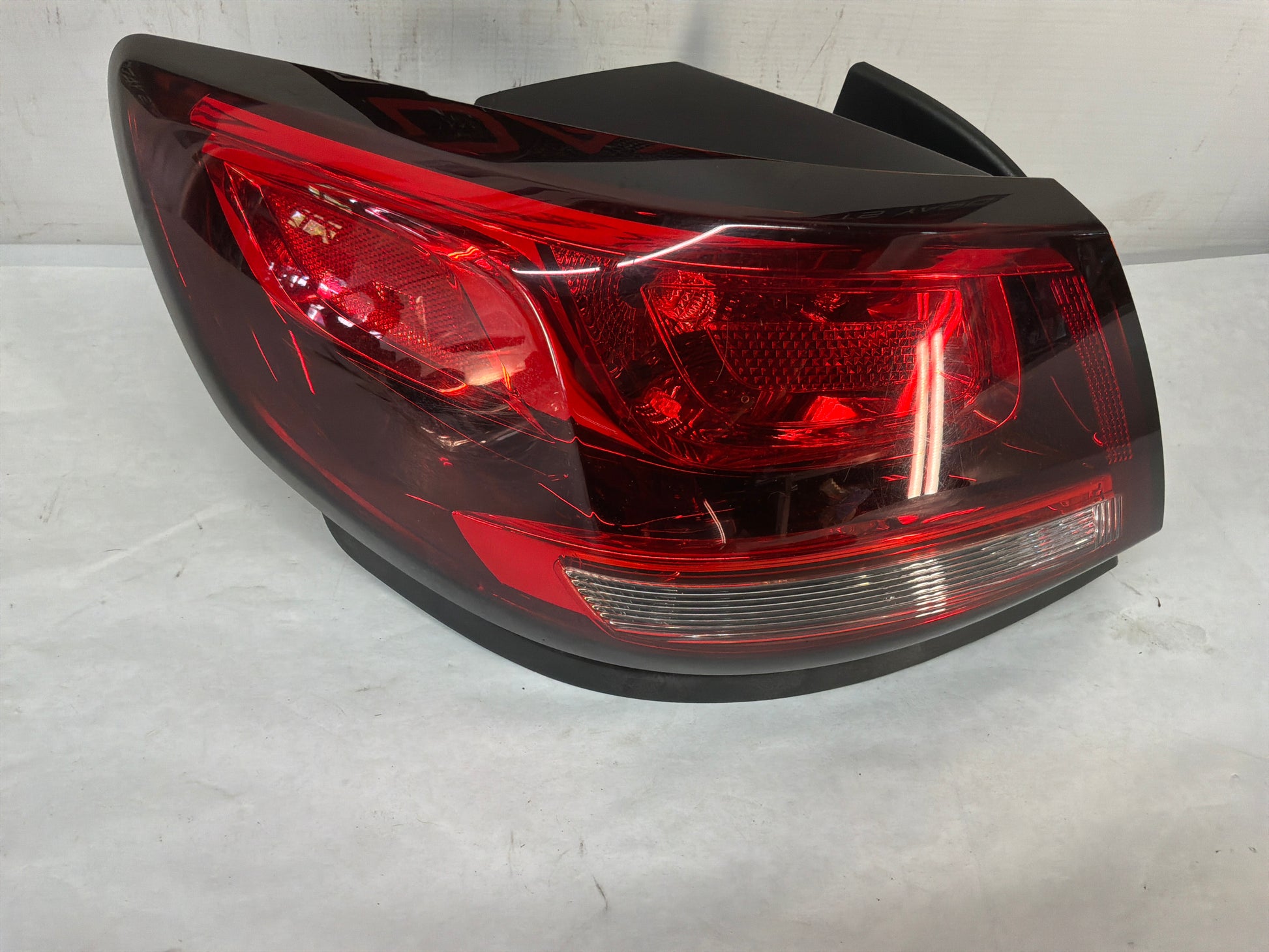 Tail light - Day's Parts Yard