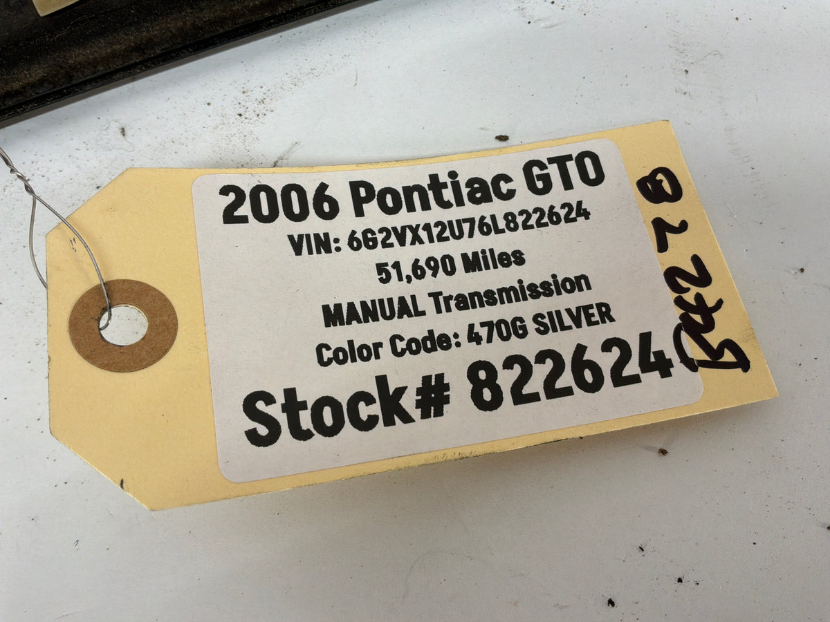 2006 Pontiac GTO RH Passenger Door Window Belt Molding Weather Strip Trim OEM