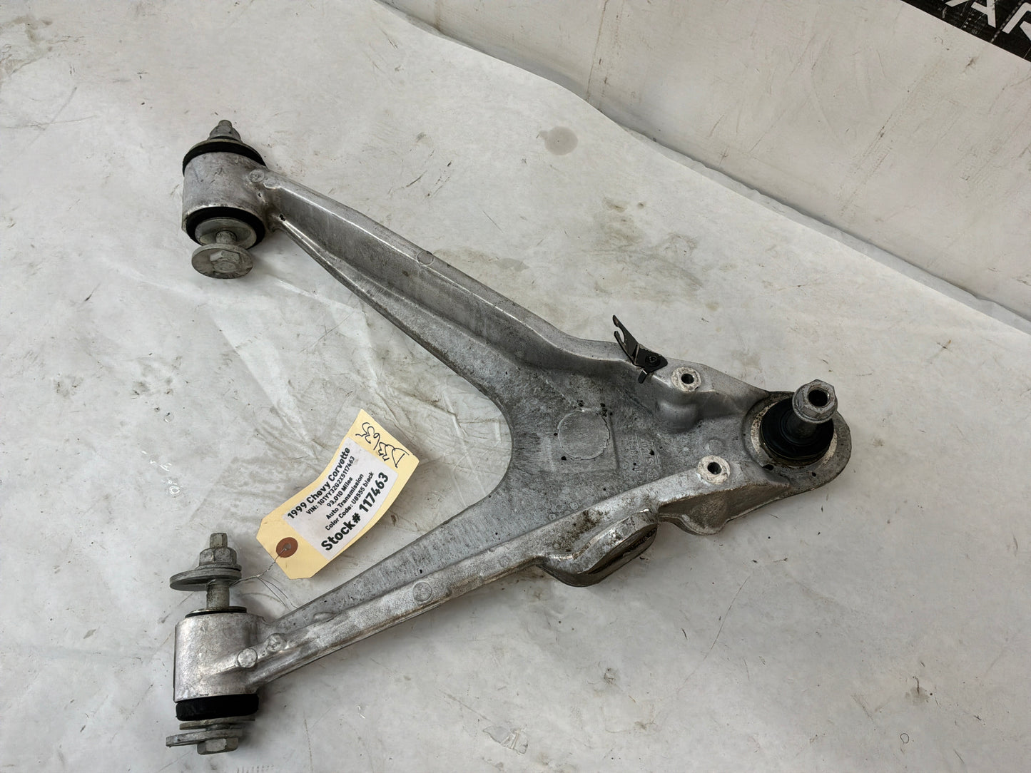 Control arm - Day's Parts Yard