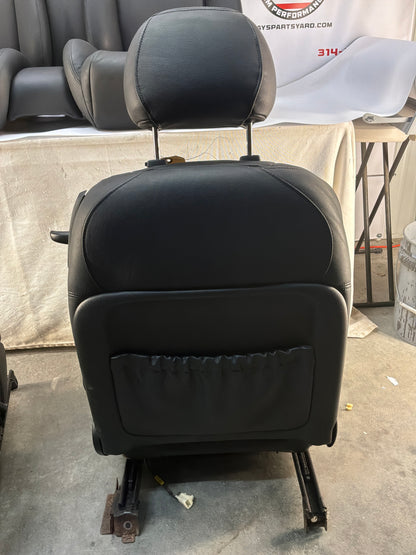 2006 Pontiac GTO Black Leather Front and Rear Seats Set OEM