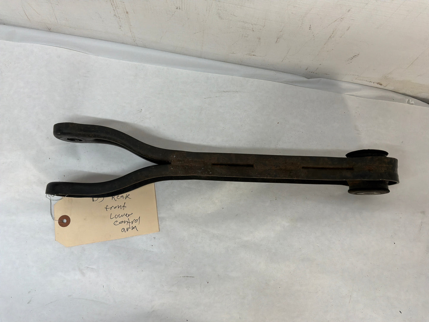 Lh front lower control arm - Day's Parts Yard