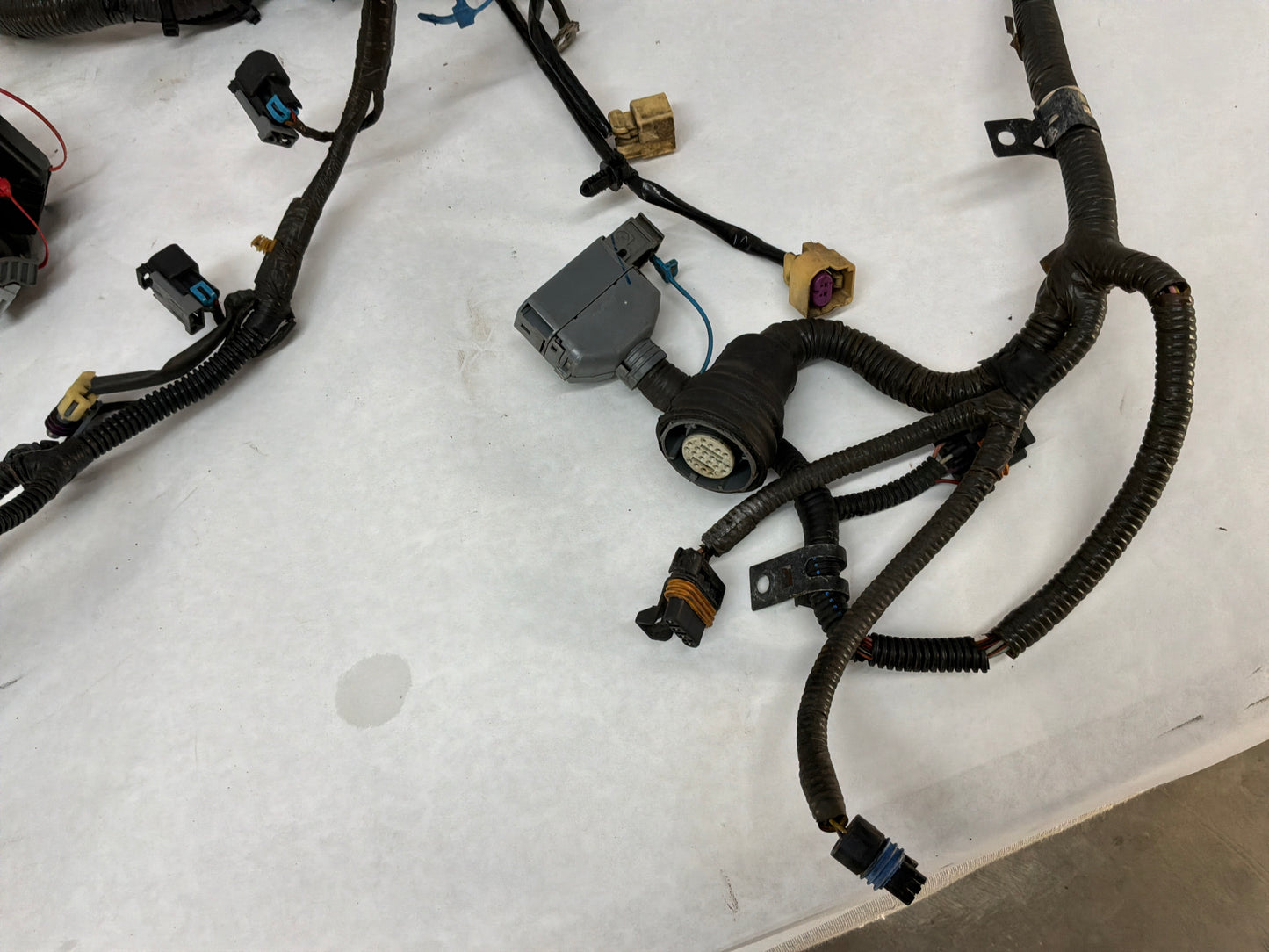 2005 Pontiac GTO Engine Motor Automatic Transmission Wire Wiring Harness OEM