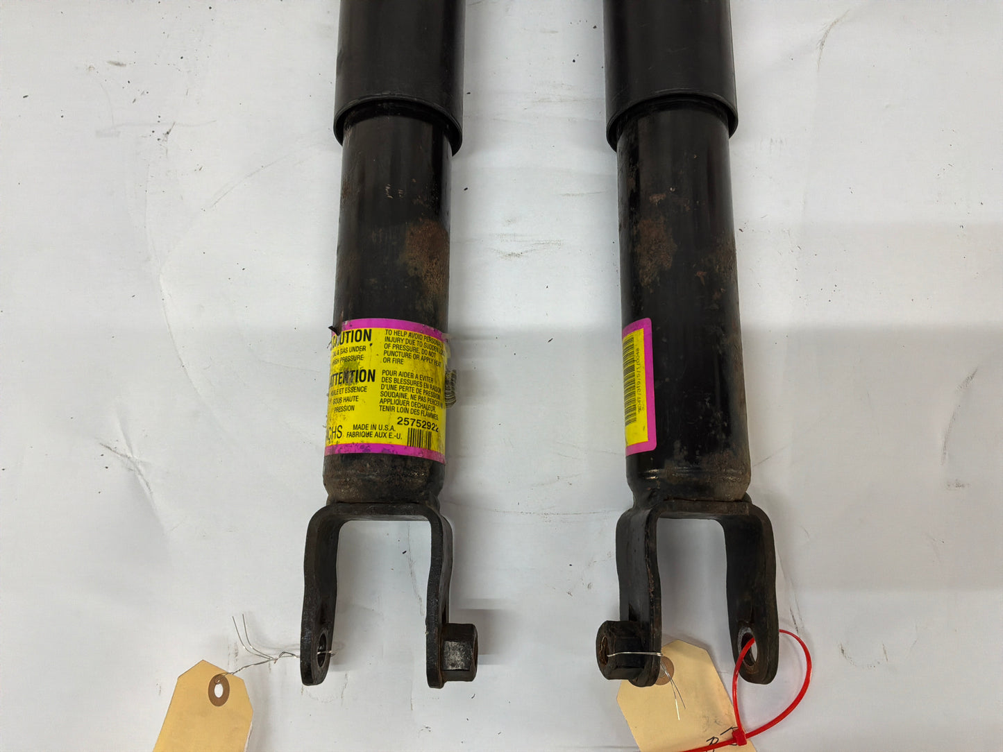 2006 Cadillac CTS-V RH & LH Rear Shock Absorber w/ Upper Mount OEM