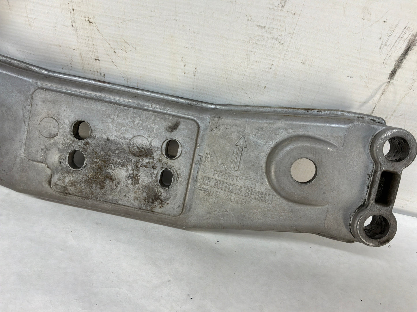 Transmission bracket - Day's Parts Yard