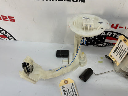2013 Chevy Camaro ZL1 Fuel Gas Pump Level Transfer Sending Unit Assembly OEM