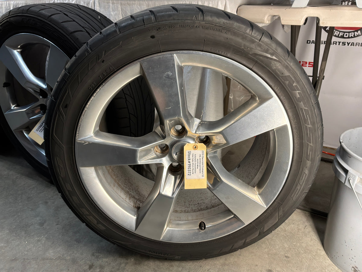 2010 Chevy Camaro SS 20x8 20x9 Factory OEM Wheels Rims with Tires