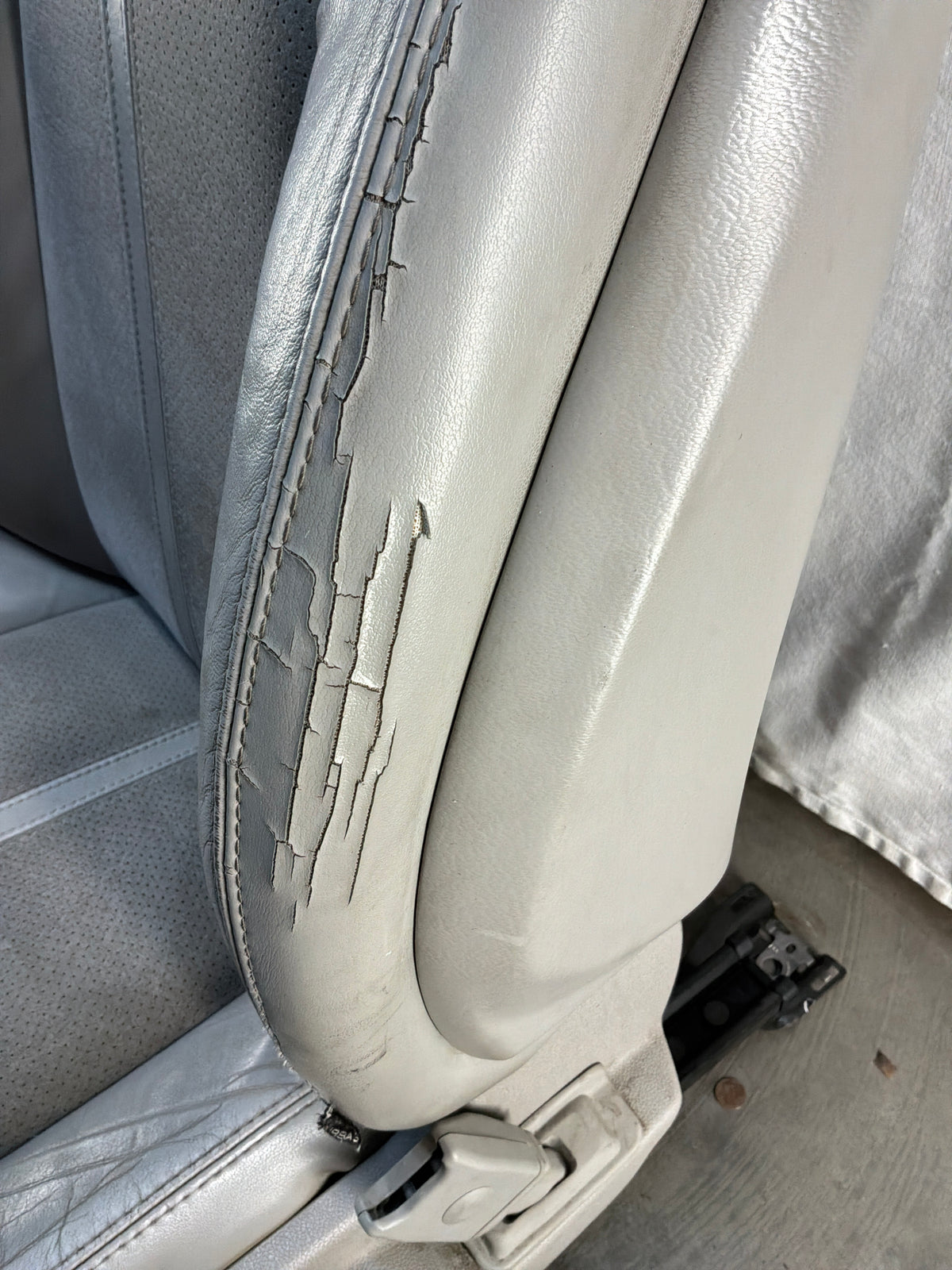 2009 Cadillac CTS-V Seats Fronts and Rears Leather and Suede OEM Titanium