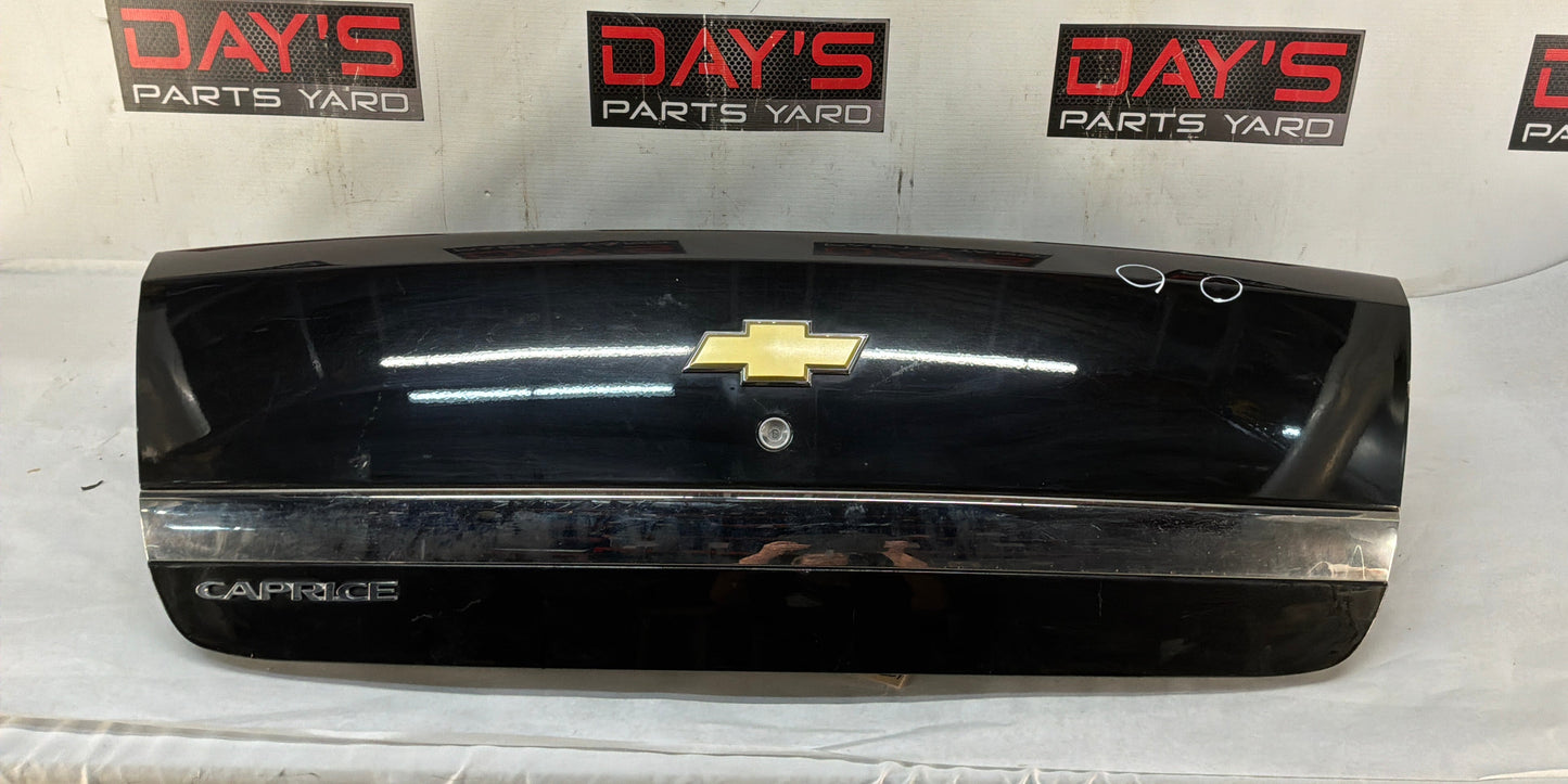 Trunk deck lid - Day's Parts Yard