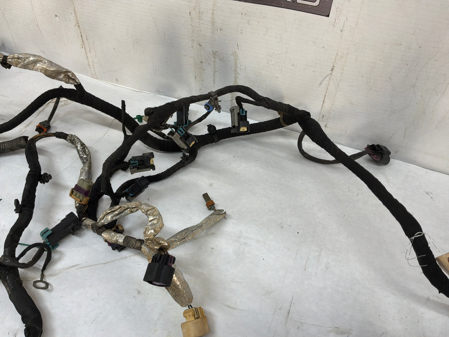 2017 Chevy Caprice PPV Engine Motor Automatic Transmission Wire Wiring Harness OEM - Day's Parts Yard