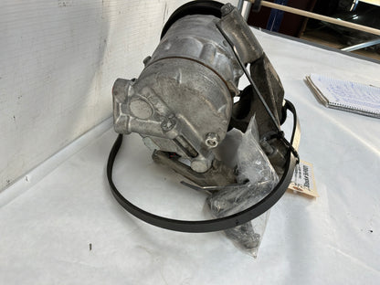 Ac compressor w. Bracket - Day's Parts Yard
