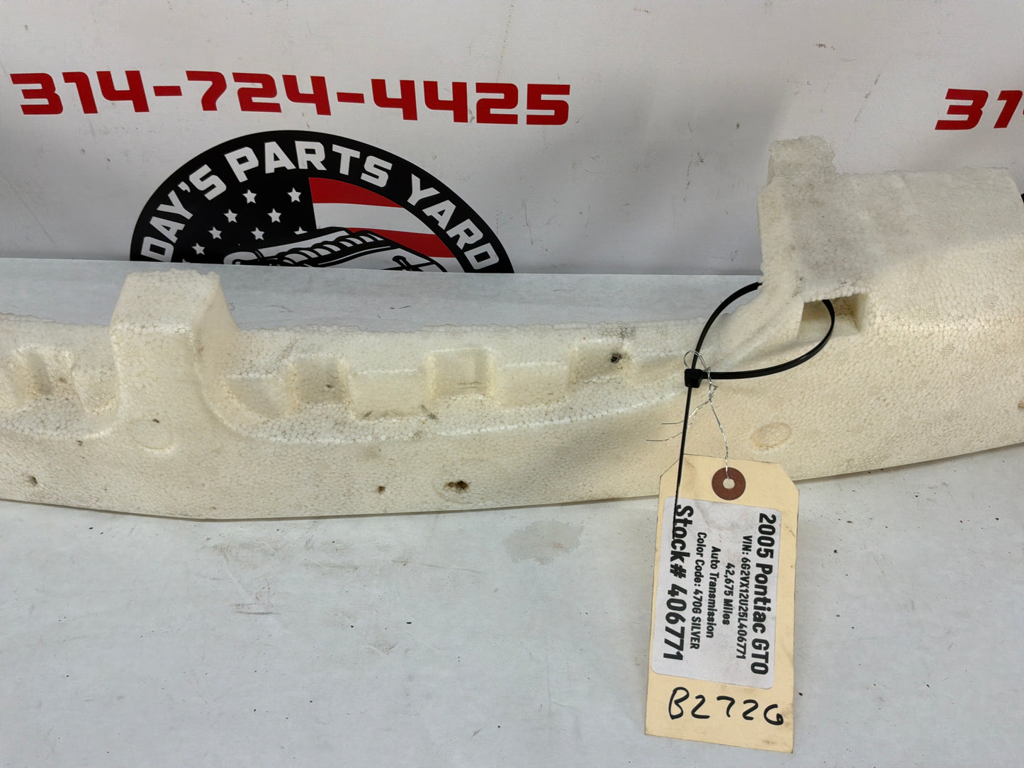 2005 Pontiac GTO Front Bumper Impact Energy Absorber Bar Foam OEM