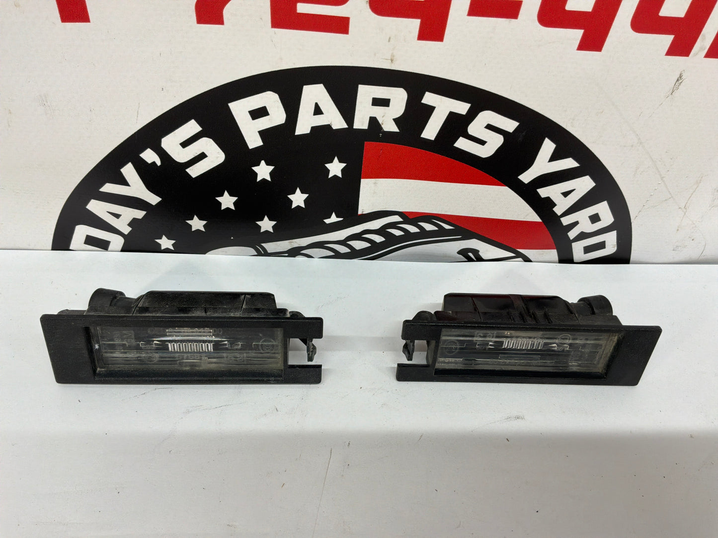 2022 Chevy Camaro SS License Plate Tag Lights RH & LH OEM
