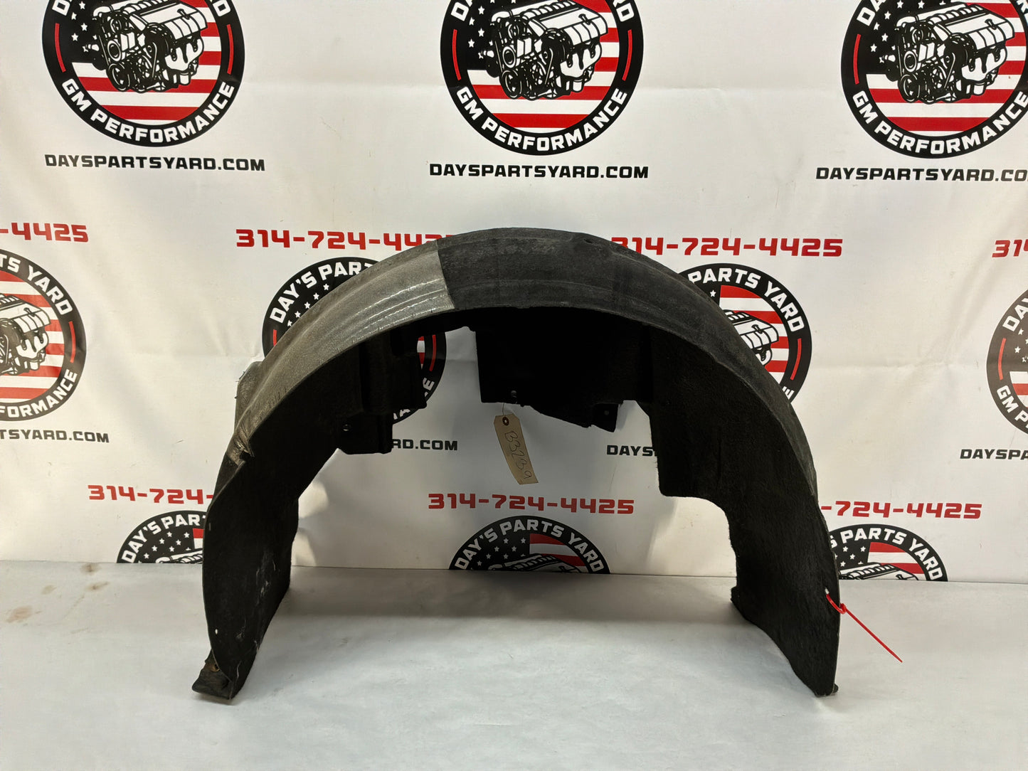 2016 Cadillac CTS-V RH Passenger Rear Fender Wheel House Well Liner OEM