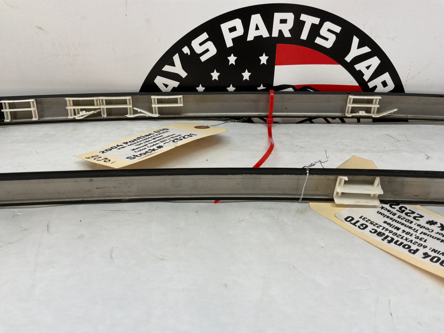 2004 Pontiac GTO RH & LH Roof Panel Joint Finish Trim Molding OEM