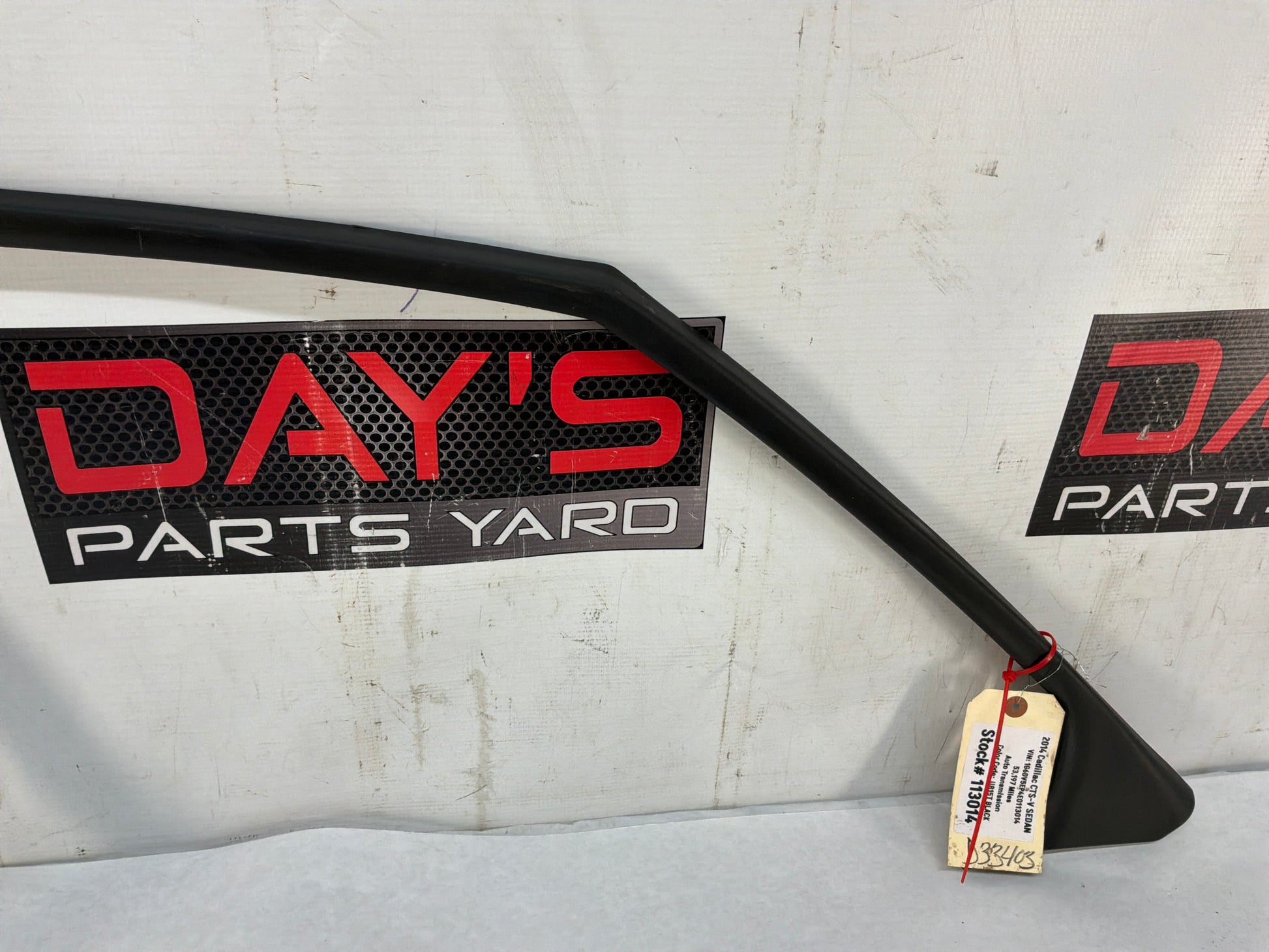 2014 Cadillac CTS-V Sedan RH Passenger Front Door Garnish Molding Trim OEM - Day's Parts Yard