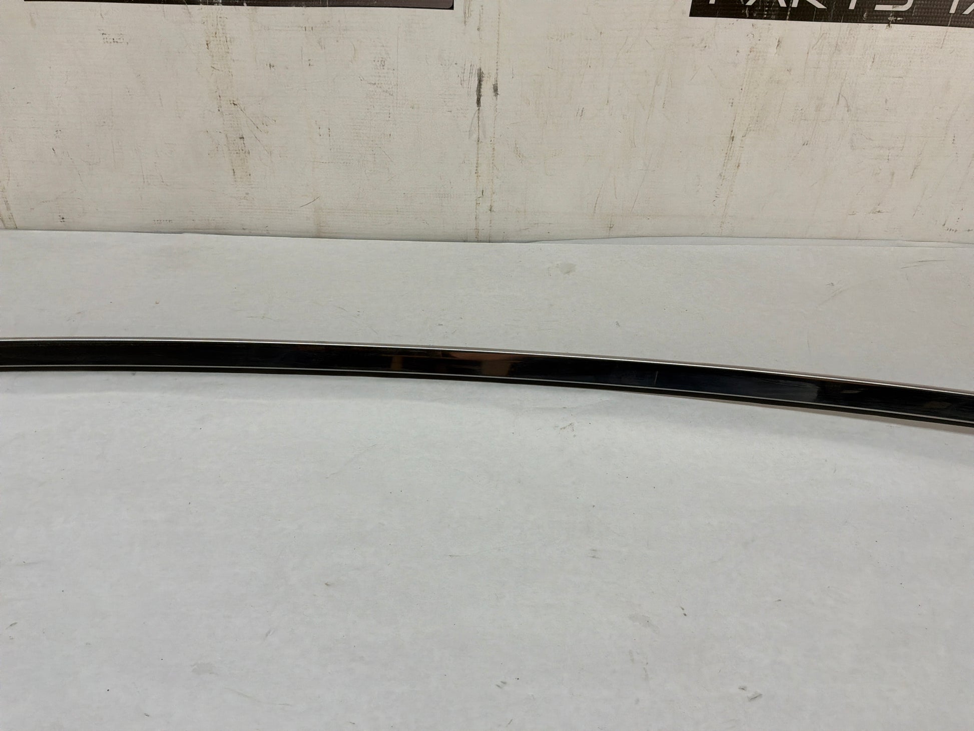 Lh roof top trim - Day's Parts Yard