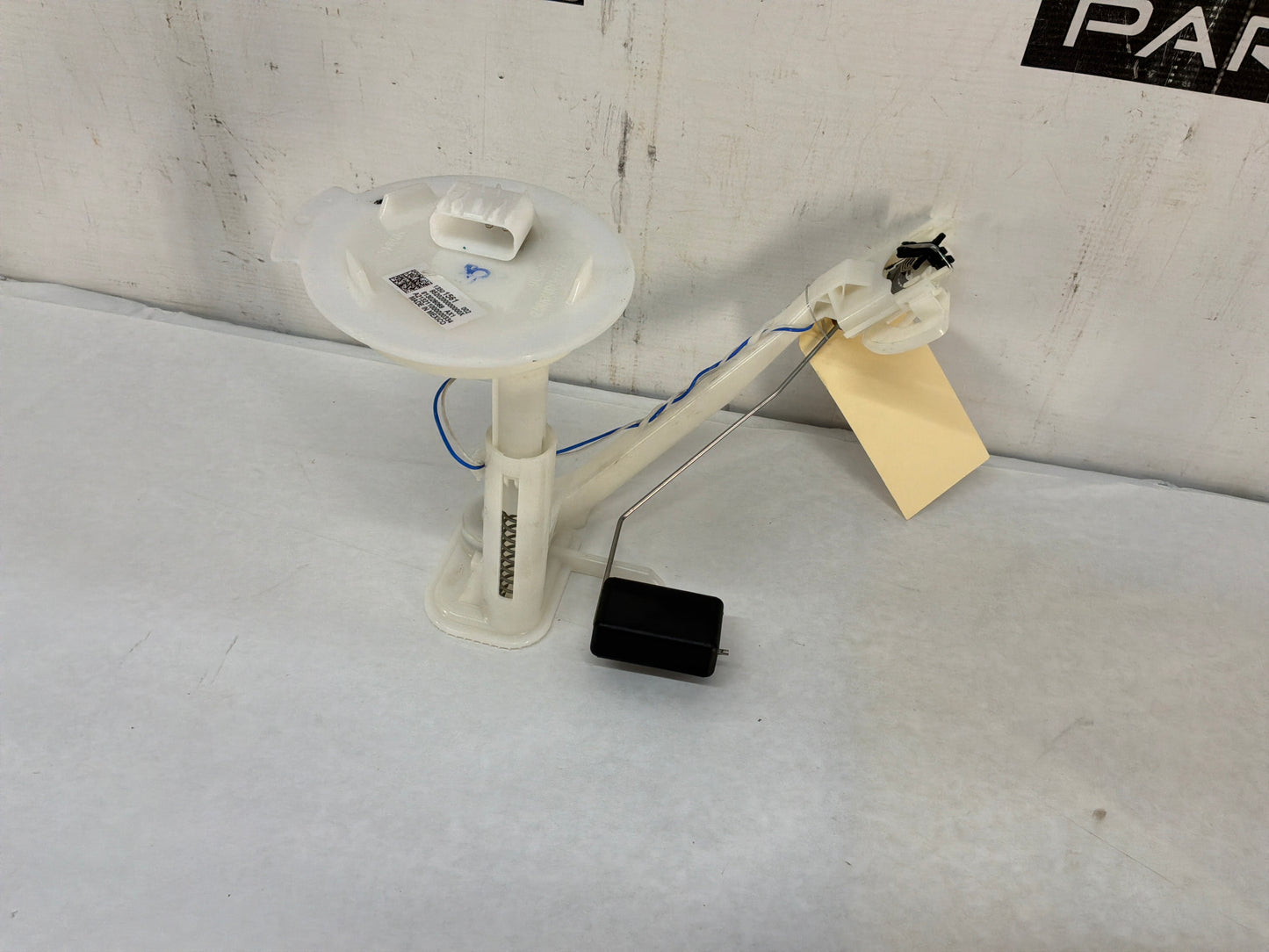 2014 Chevy Camaro ZL1 Gas Fuel Pump Level Sending Unit Assembly OEM