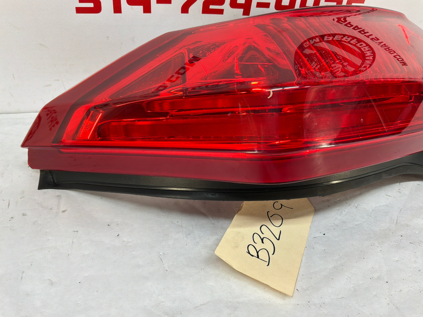 2016 Cadillac CTS-V RH Passenger Tail Light Taillight Stop Lamp OEM