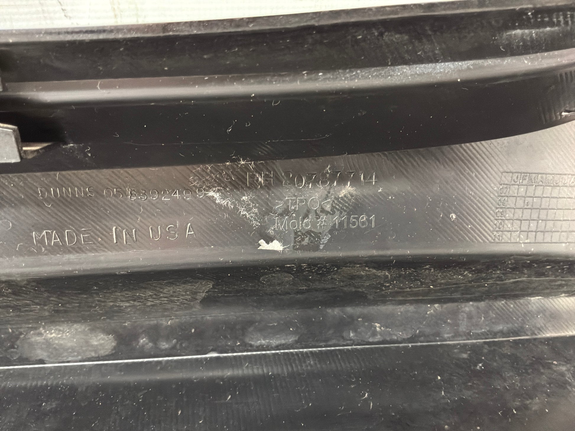 Rh rocker - Day's Parts Yard