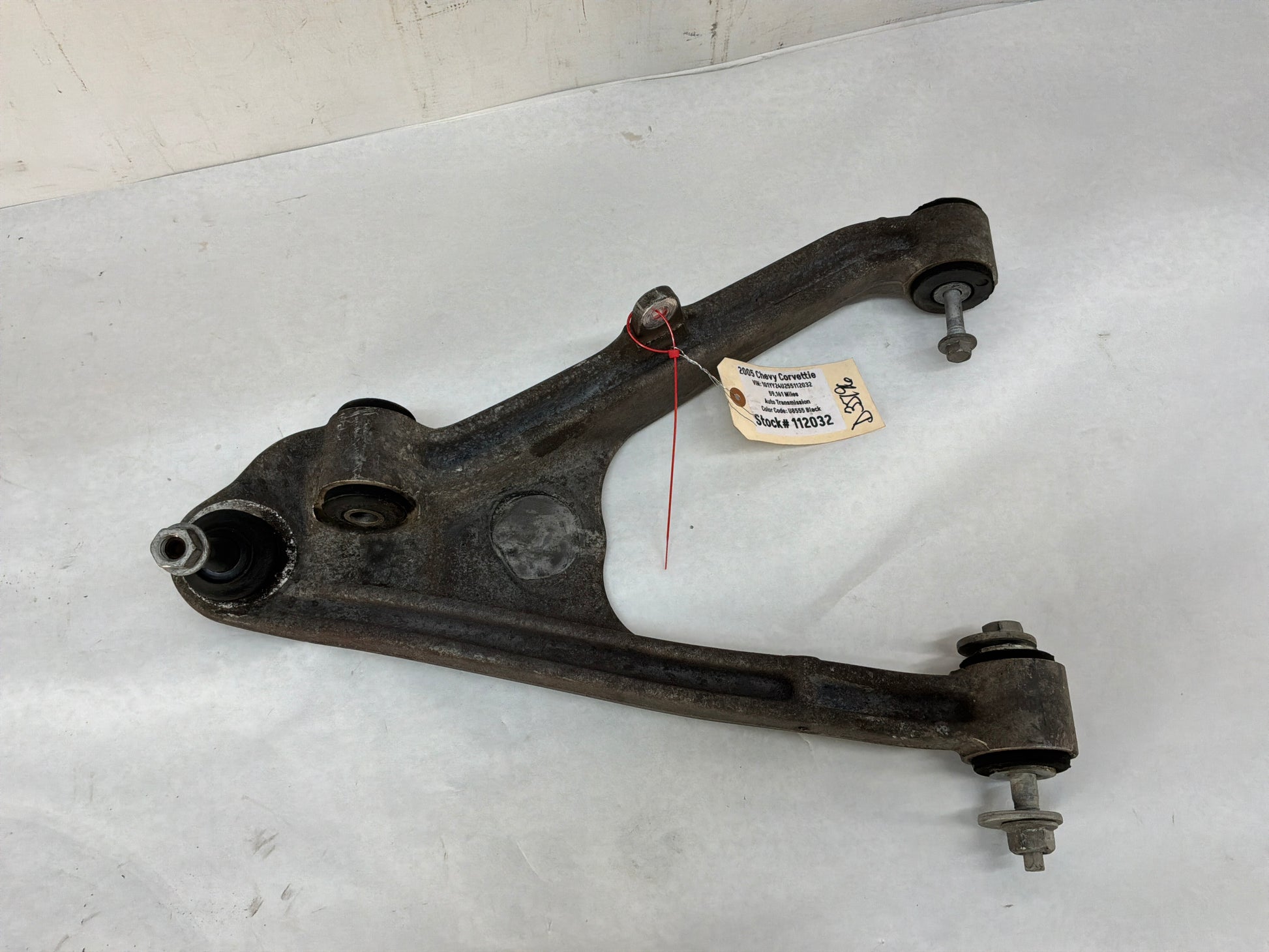 Rh rear lower control arm - Day's Parts Yard