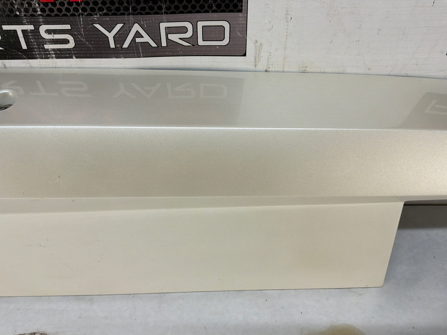 2012 Chevy Avalanche RH Passenger Bed Side Cargo Tool Storage Box Panel Lid OEM
