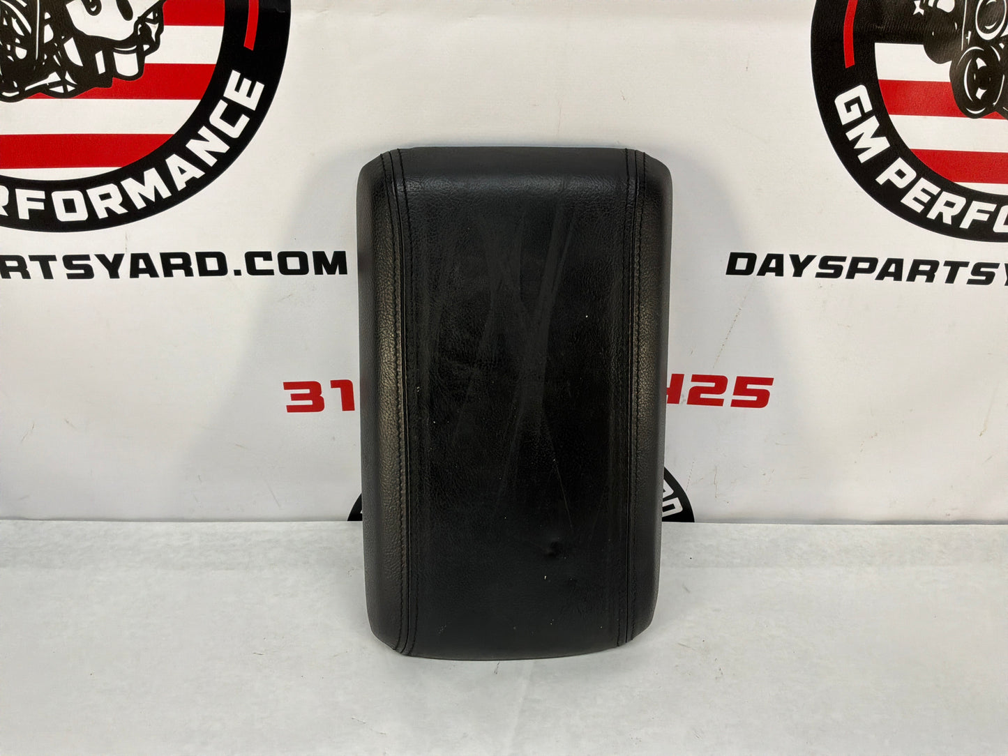 2005 Pontiac GTO Center Console Arm Rest Lid Door OEM