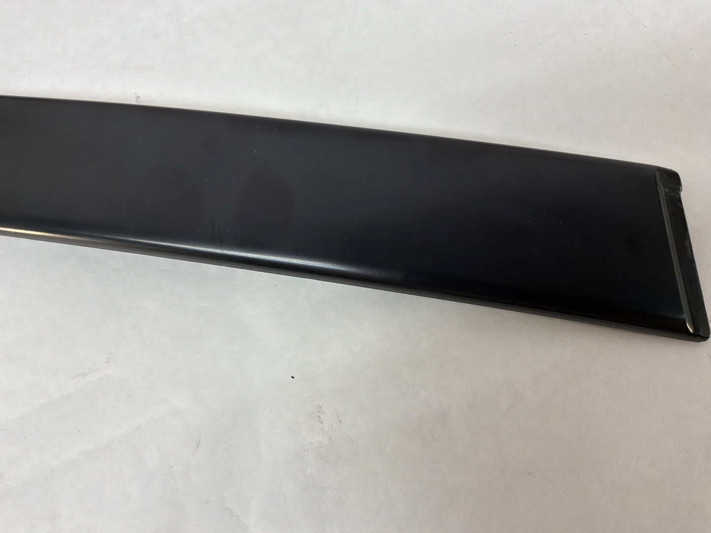 2004 Pontiac GTO RH & LH Exterior B Pillar Window Trim Applique Covers OEM