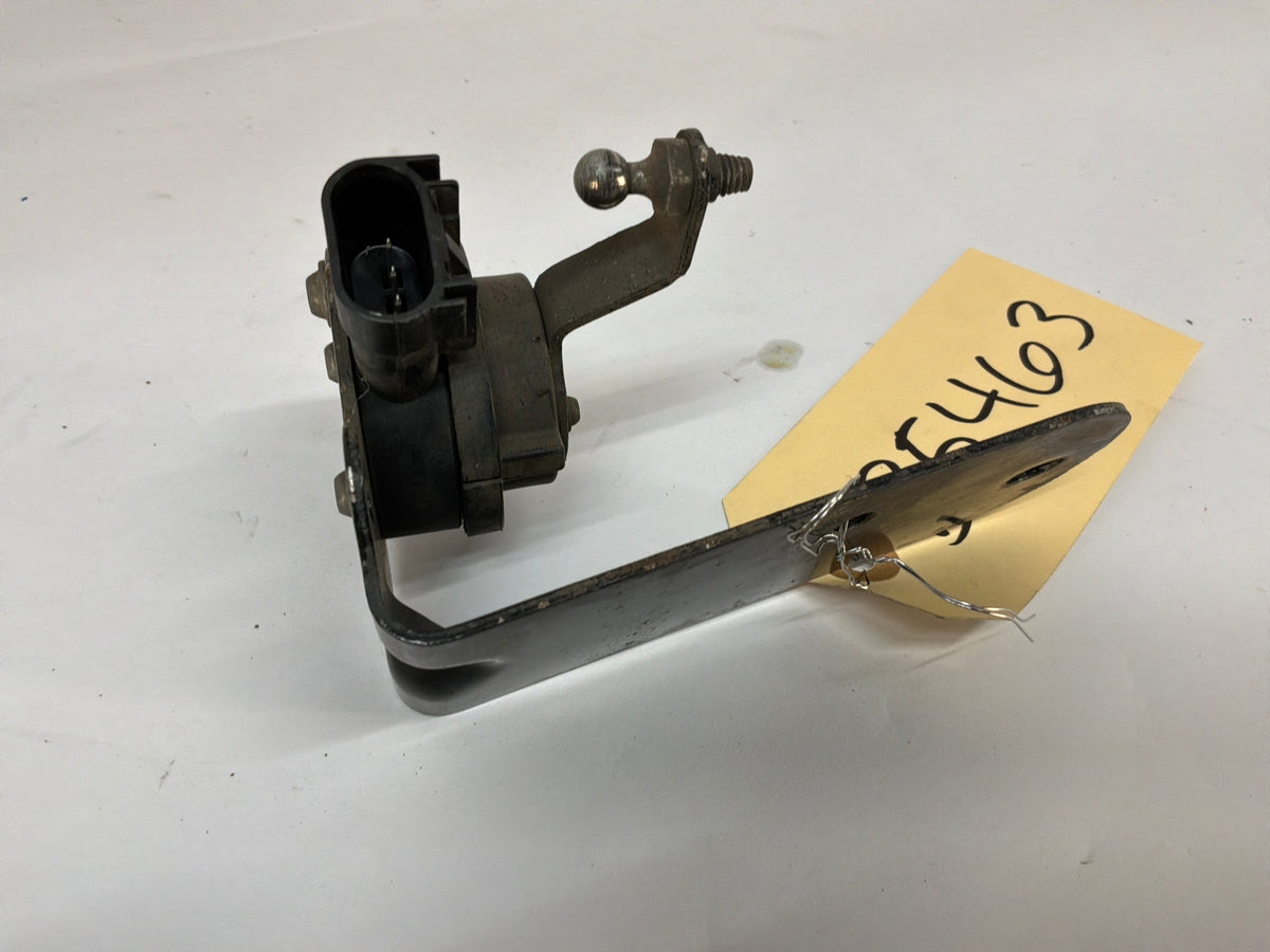2017 Chevy SS Sedan RH & LH Rear Head Lamp Ride Height Suspension Sensor Set OEM