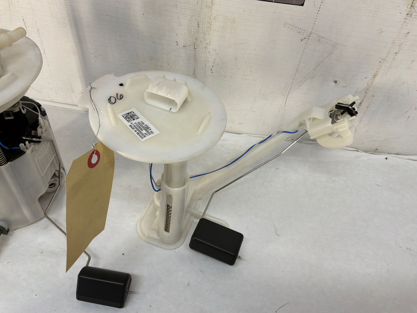 2015 Chevrolet Camaro SS 1LE Fuel Gas Pump Level Transfer Sending Unit Assembly OEM