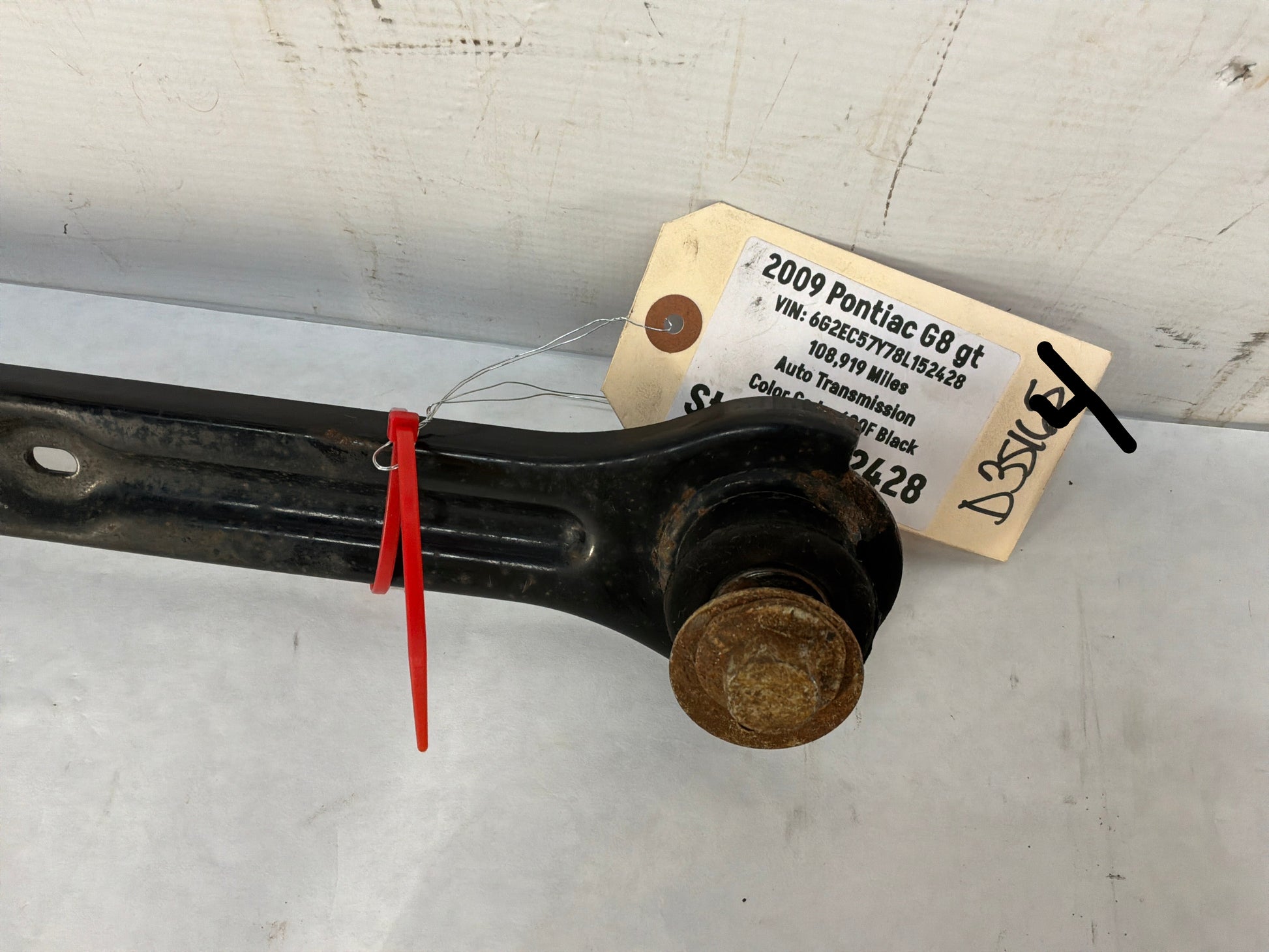 Rh control arm - Day's Parts Yard