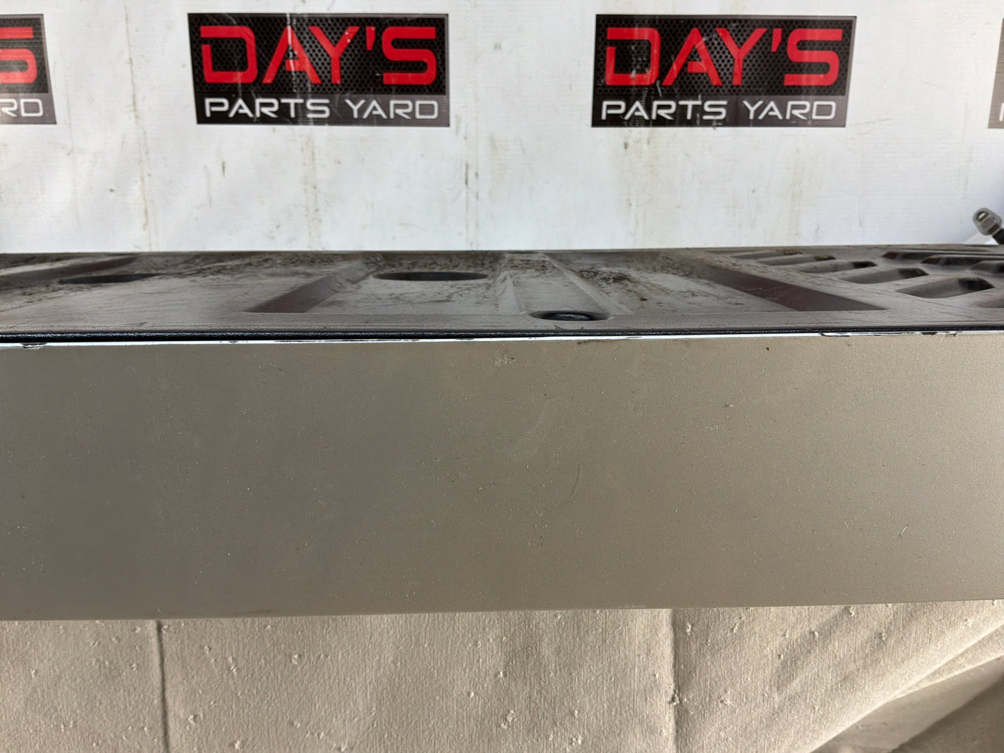2012 Chevy Avalanche  Tailgate Tail Gate OEM