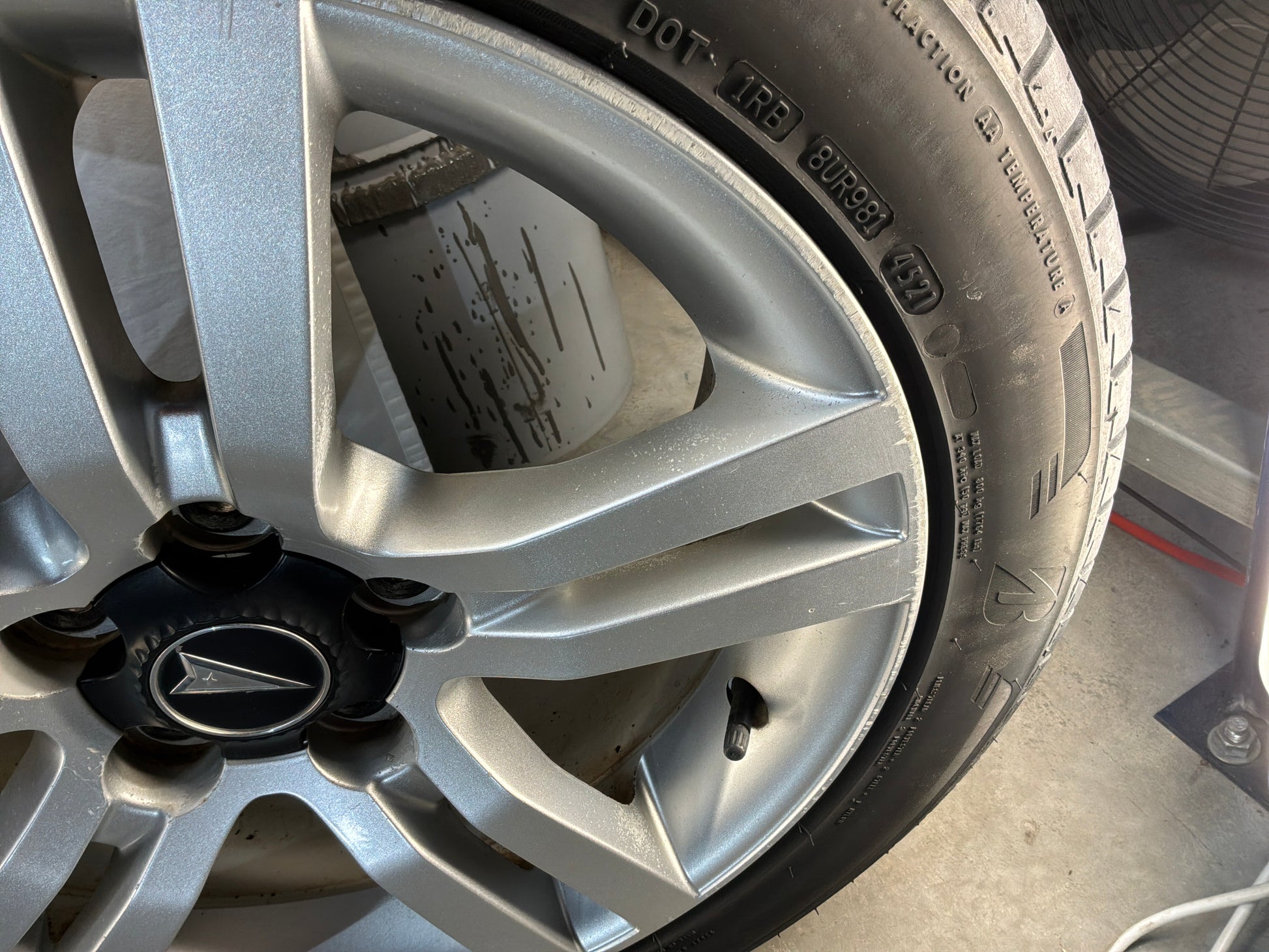 Wheels and tire - Day's Parts Yard