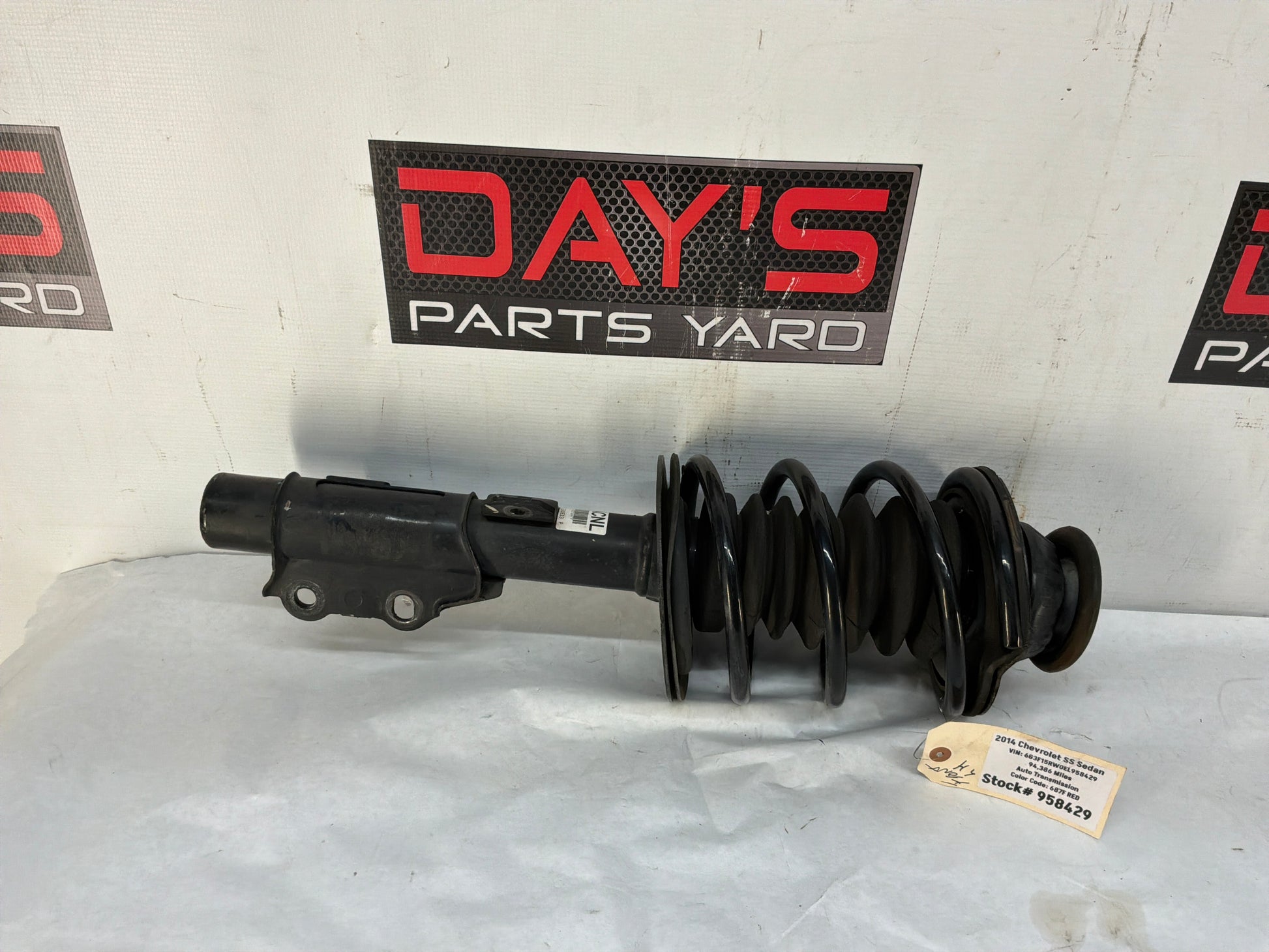 Lh front strut - Day's Parts Yard