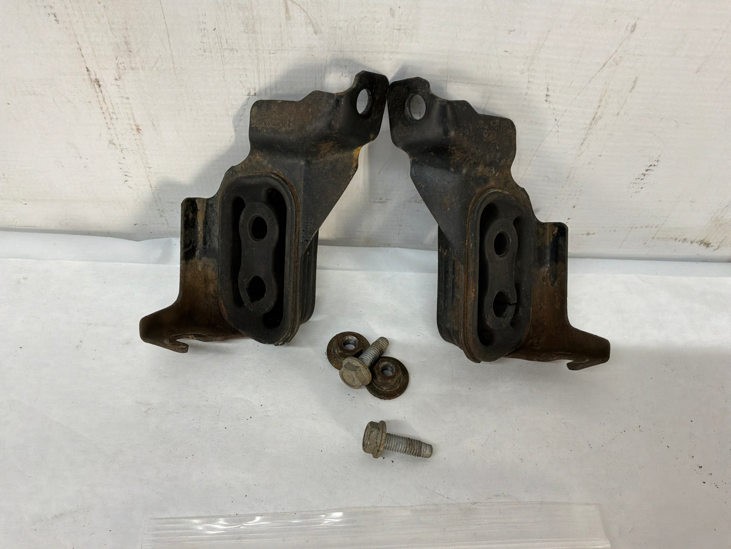 Brackets - Day's Parts Yard