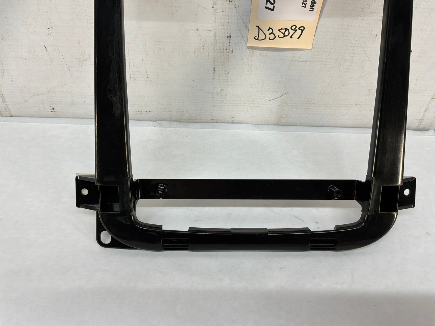 Overhead light bezel - Day's Parts Yard