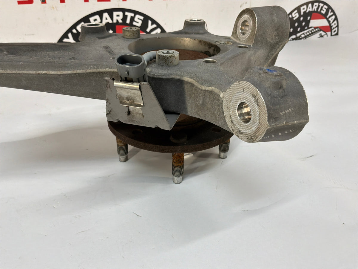 2002 Chevy C5 Corvette RH Passenger Front Suspension Spindle Knuckle Hub OEM