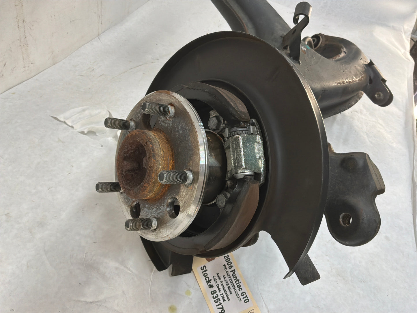 2006 Pontiac GTO RH Passenger Rear Suspension Spindle Hub Knuckle Control Arm OEM